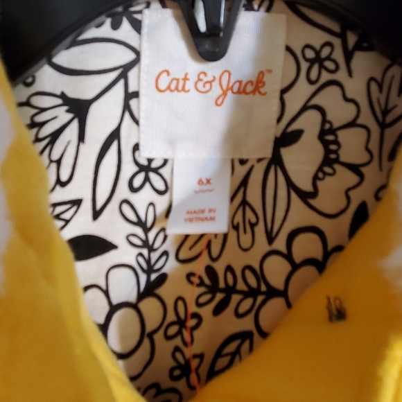 Cat and Jack girls gold color coat NWT - Picture 3 of 4